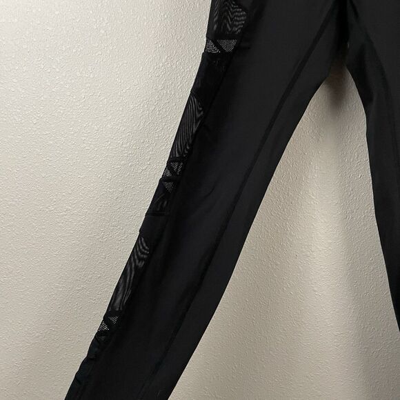 Lululemon Womens 4 Black Just Breathe Full On Luxtreme Mesh Pant - Picture 3 of 6